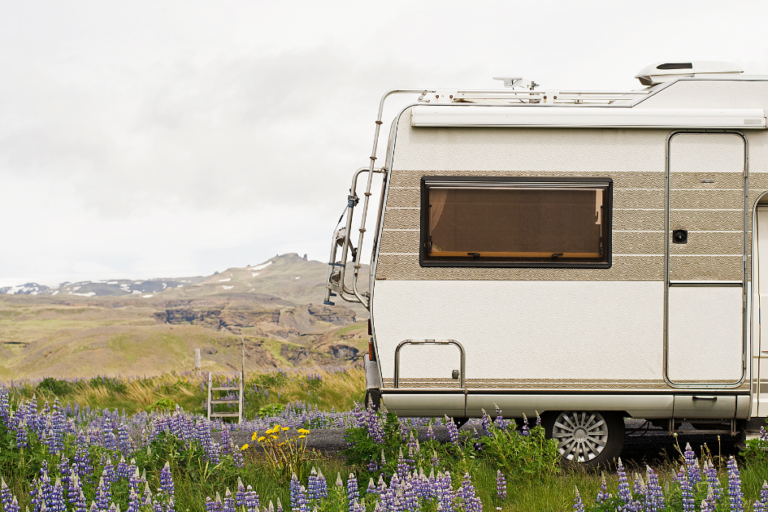 How to find & take advantage of free RV parking in Ontario